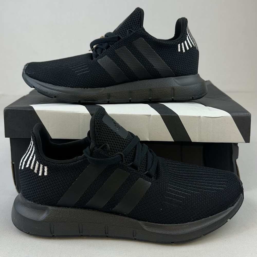 ADIDAS Women's SWIFT RUN 1.0 Sz 7 Black Lightweight Sneakers Shoes